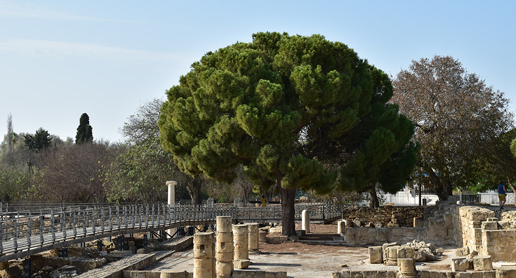 Walkway by Ayi Kyriaki Church, different angle