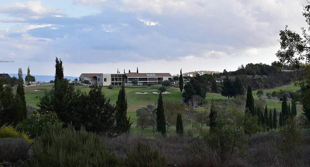 WGolfclub with greens and fairway