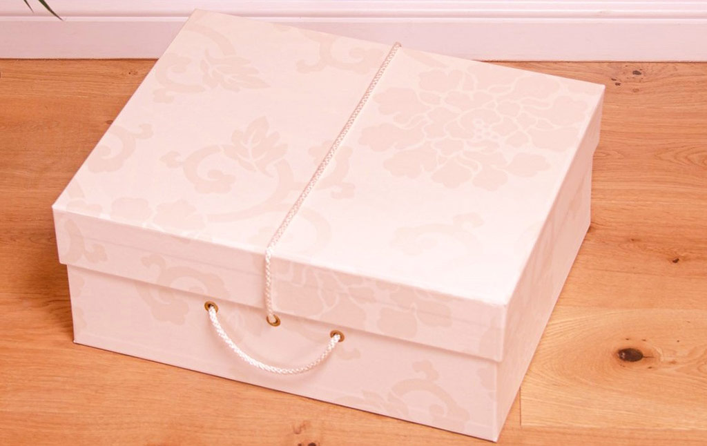 Dress box